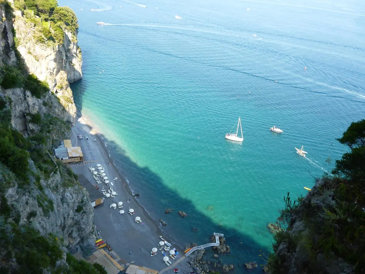 L'Antico Borgo Dei Limoni Bed & Breakfast Amalfi 2*,