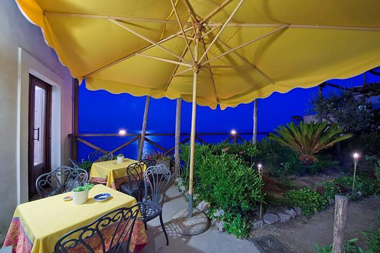 **  L'Antico Borgo Dei Limoni Bed & Breakfast Amalfi Italy