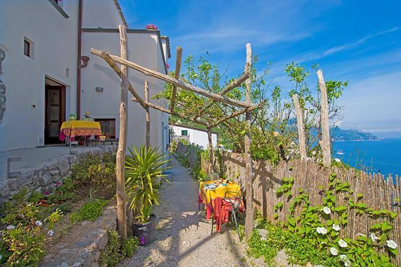 L'Antico Borgo Dei Limoni Bed & Breakfast Amalfi 2*,