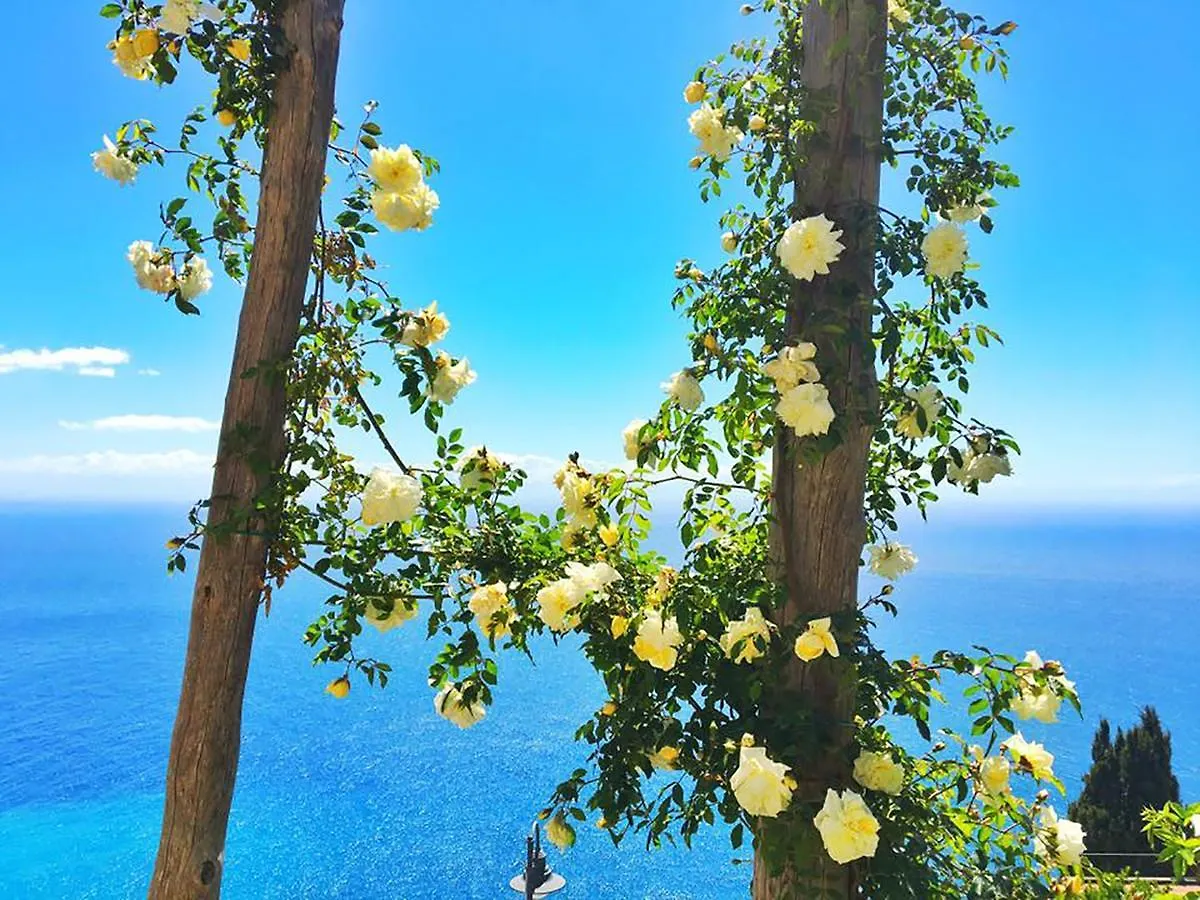 **  L'Antico Borgo Dei Limoni Bed & Breakfast Amalfi Italy