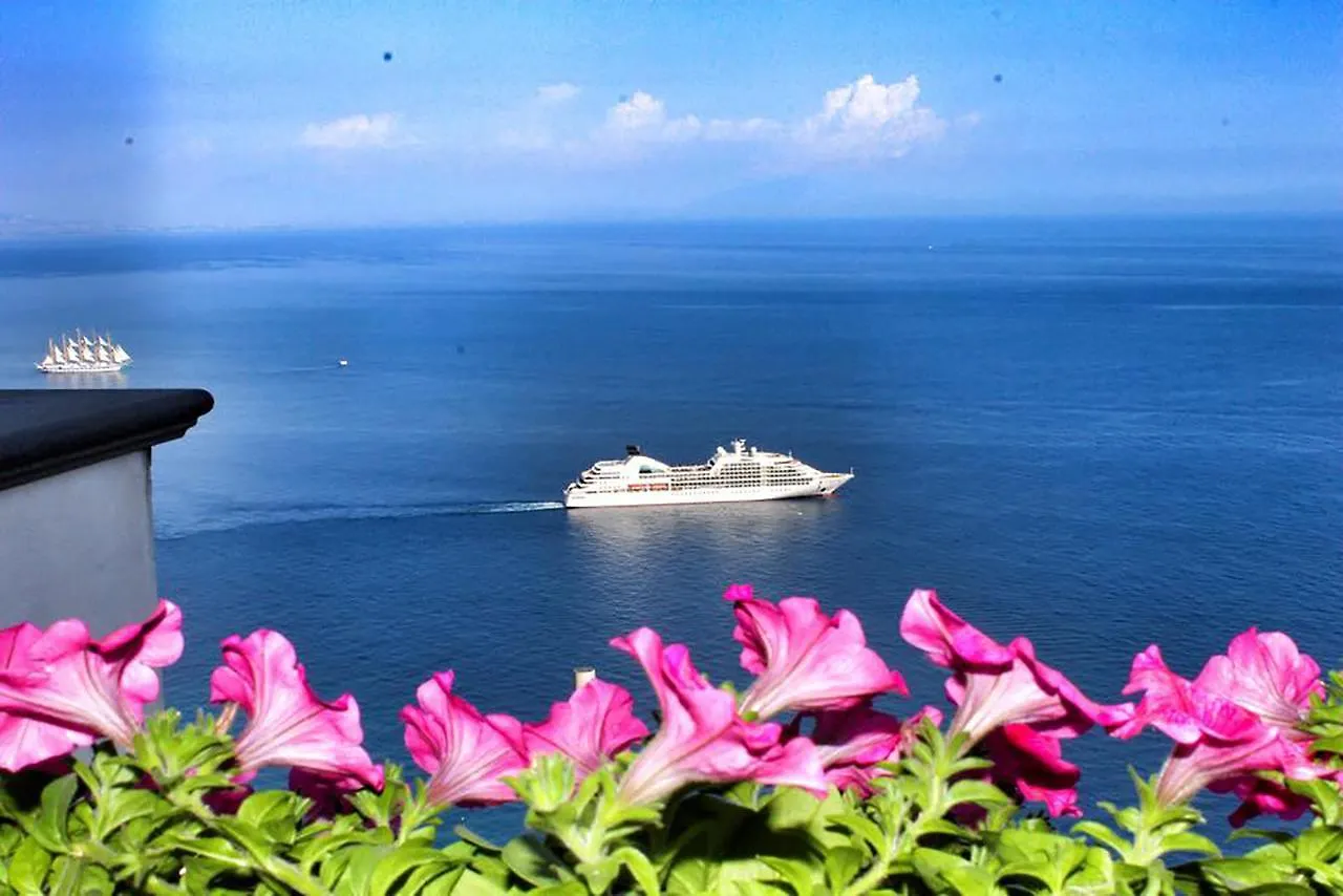 L'Antico Borgo Dei Limoni Bed & Breakfast Amalfi Italy